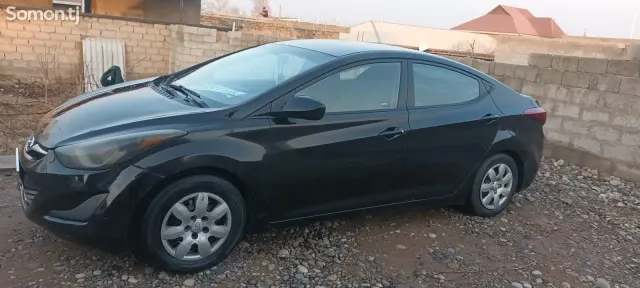 Hyundai Elantra 2016 · 1.6 MT