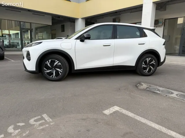 Changan Qiyuan Q 2026 · AT