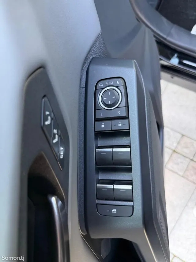 Toyota RAV 4 2026 · 2.5 AT