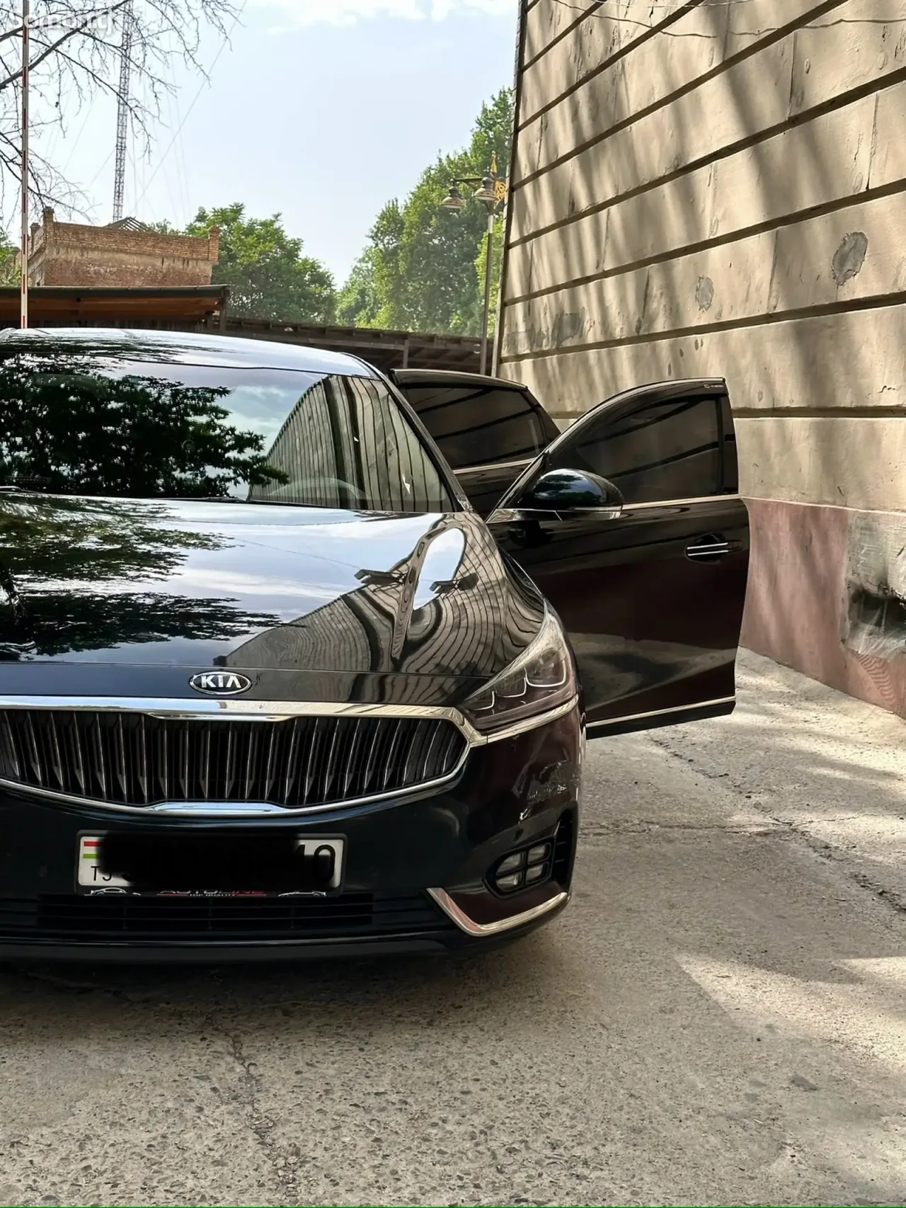 Kia K7 2019 · 2.4 AT