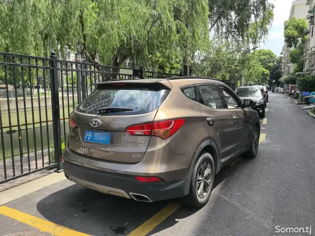 Hyundai Santa Fe 2015 · 2.4 AT