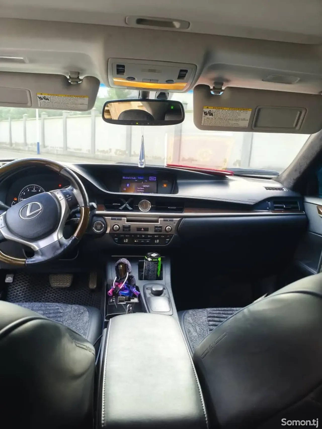 Lexus ES series 2013 · 3.5 AT