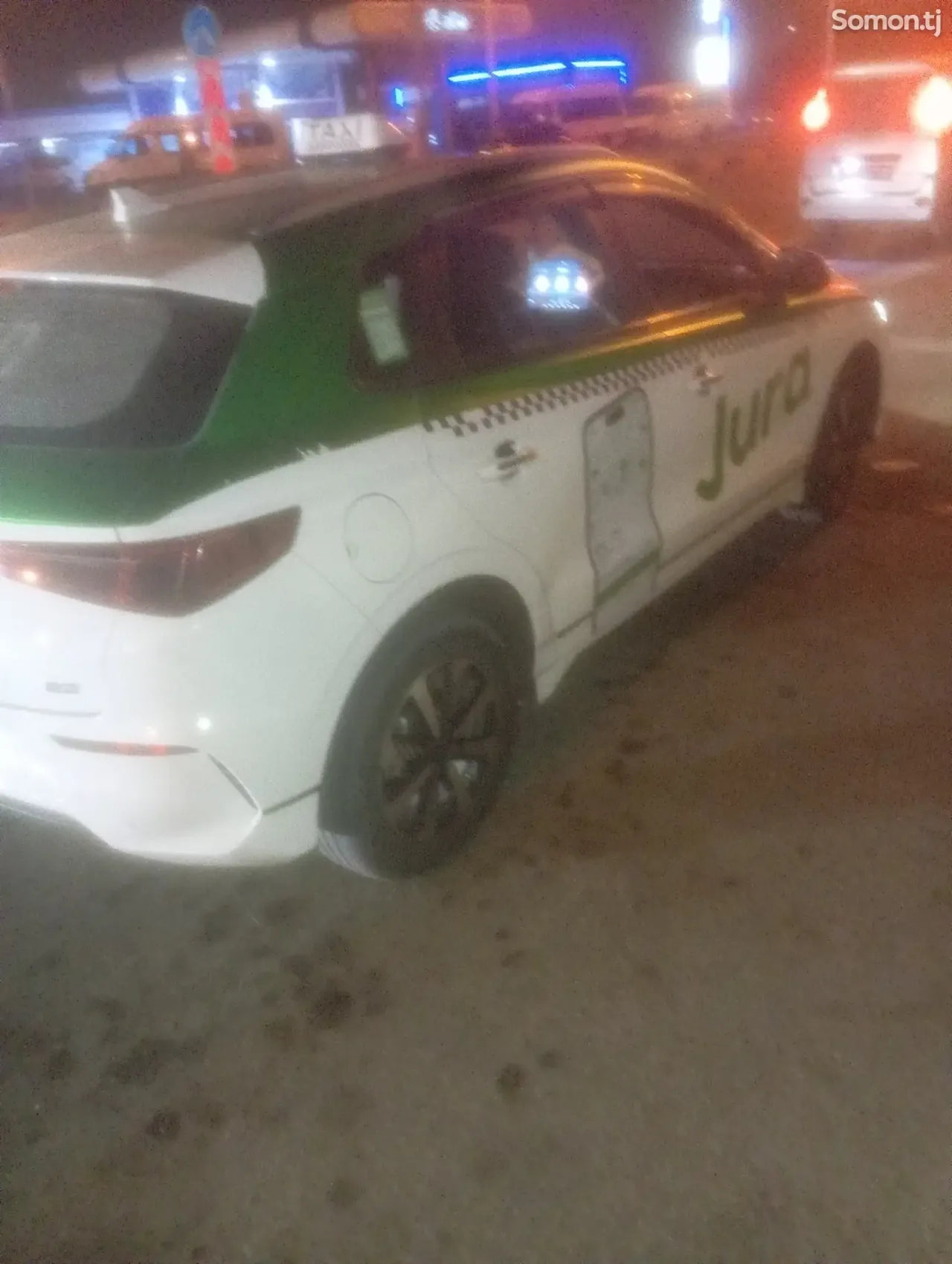 BYD E2 2023 · AT