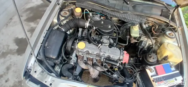 Opel Vectra A 1993 · 1.8 MT