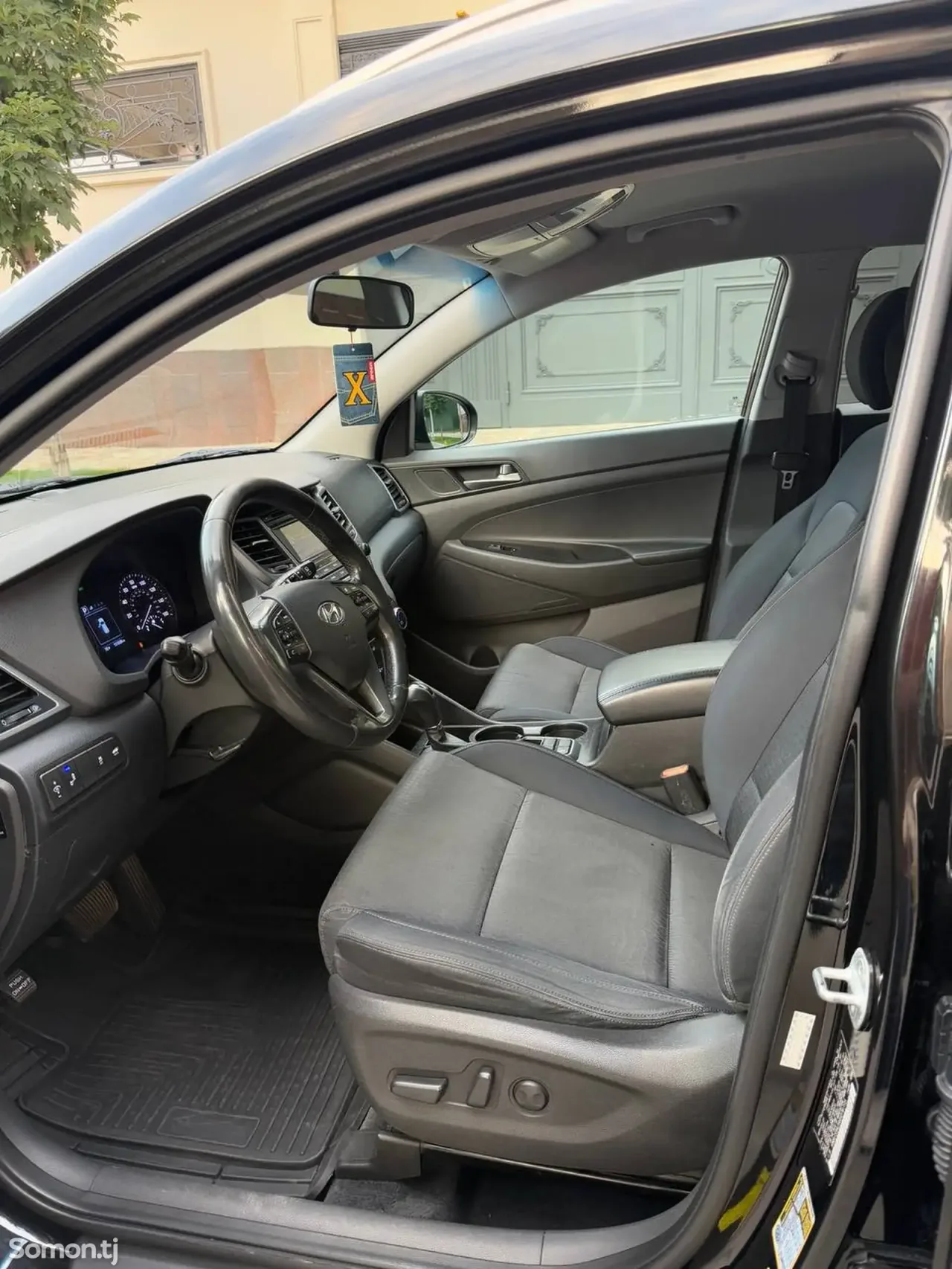 Hyundai Tucson 2016 · 1.6 AT