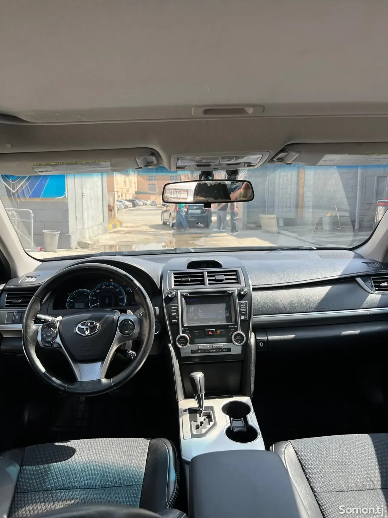 Toyota Camry 2014 · 2.5 AT