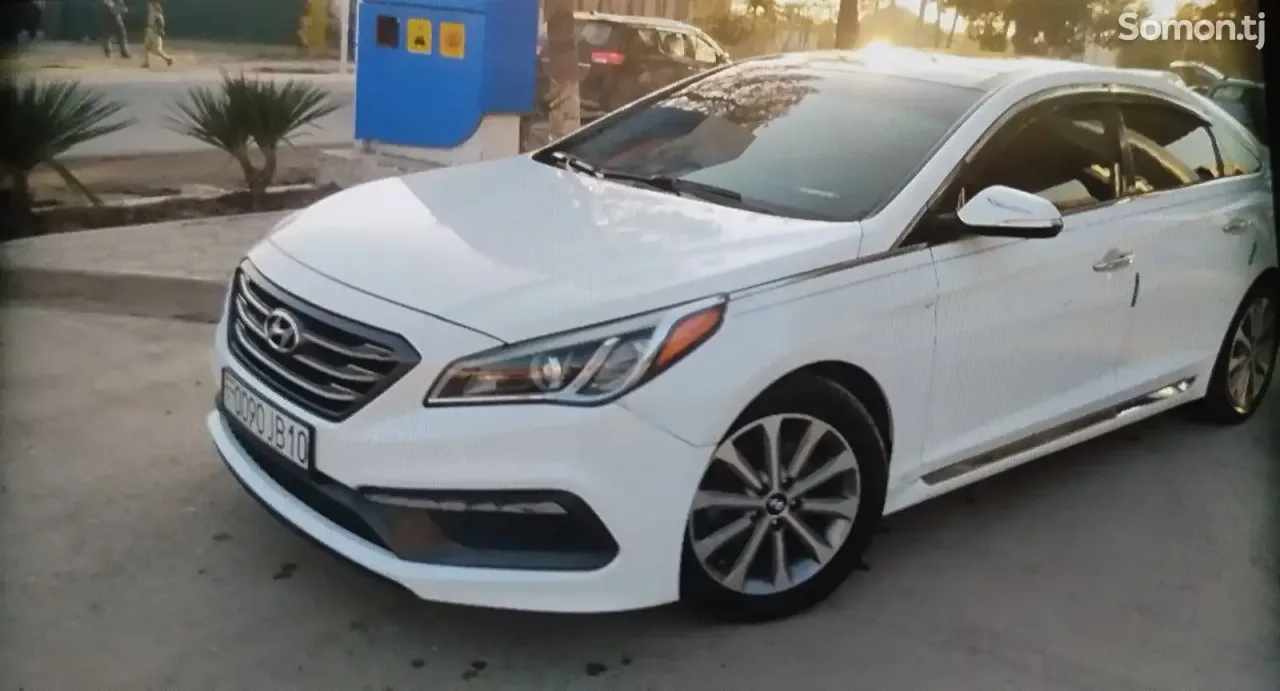 Hyundai Sonata 2016 · 2.4 AT