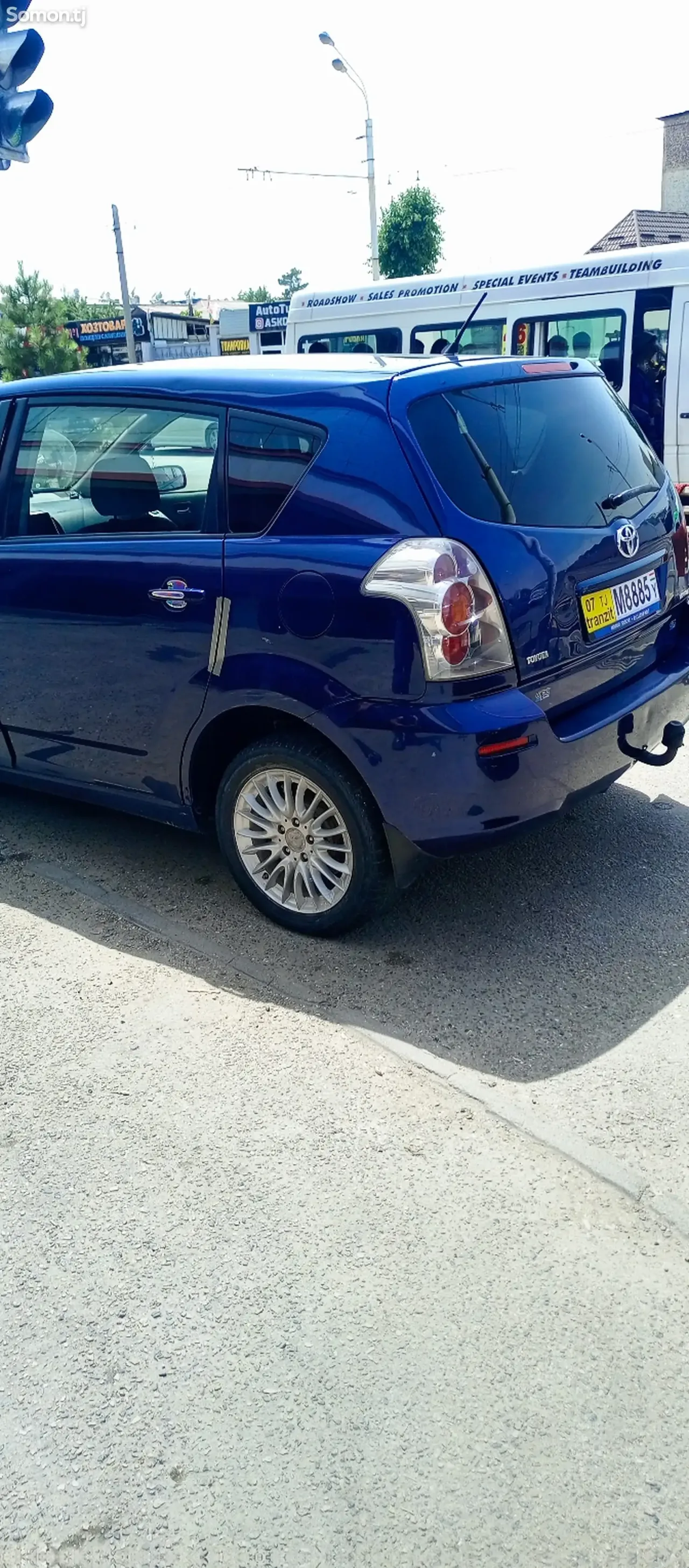 Toyota Corolla Verso 2006 · 2.2 MT