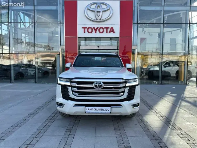 Toyota Land Cruiser 2025 · 3.5 AT