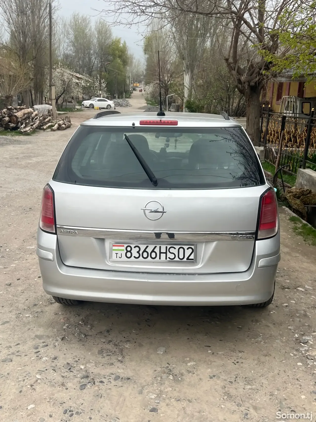 Opel Astra H 2008 · 1.9 MT