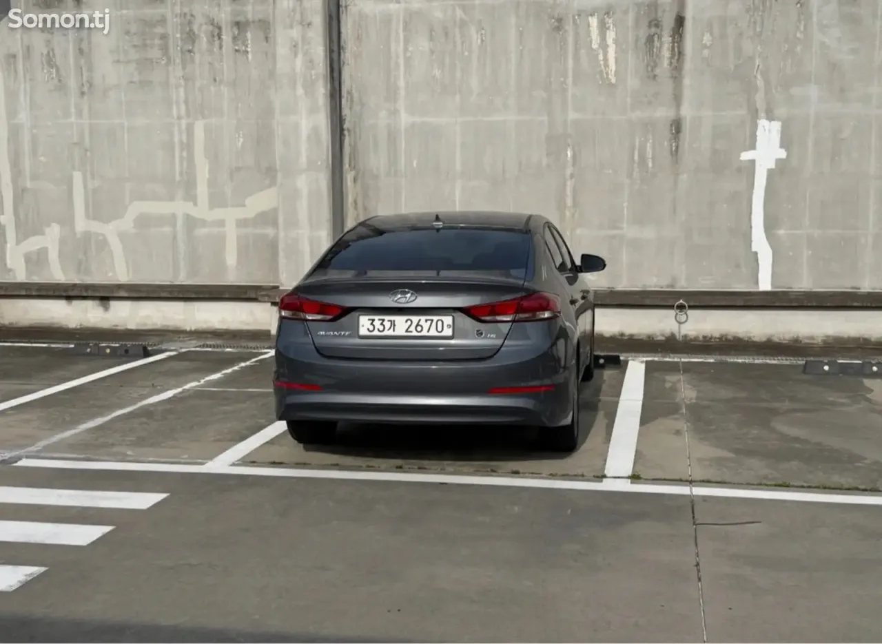Hyundai Avante 2017 · 1.6 AT