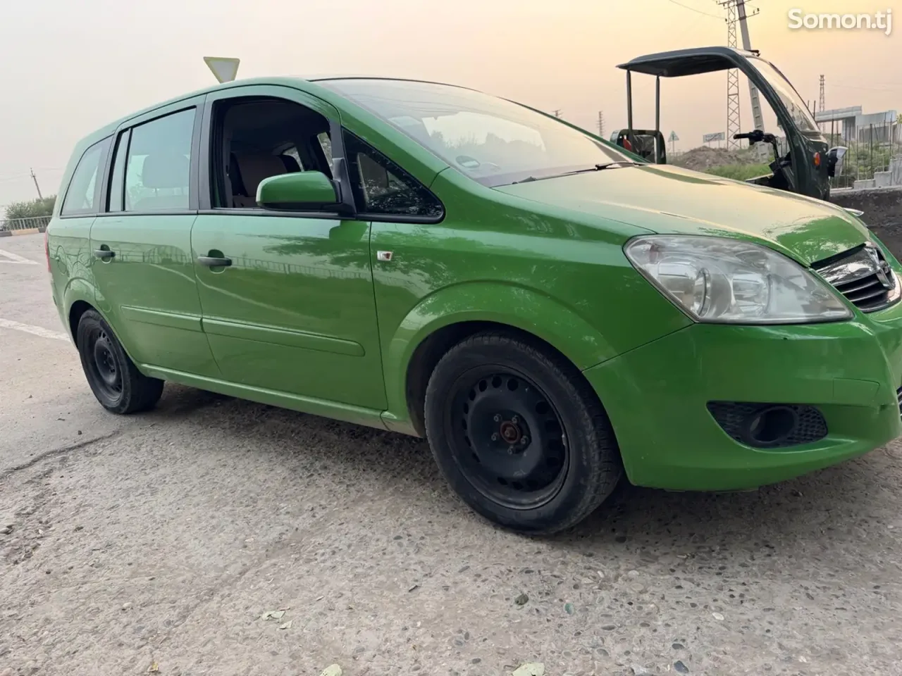 Opel Zafira 2009 · 1.8 MT