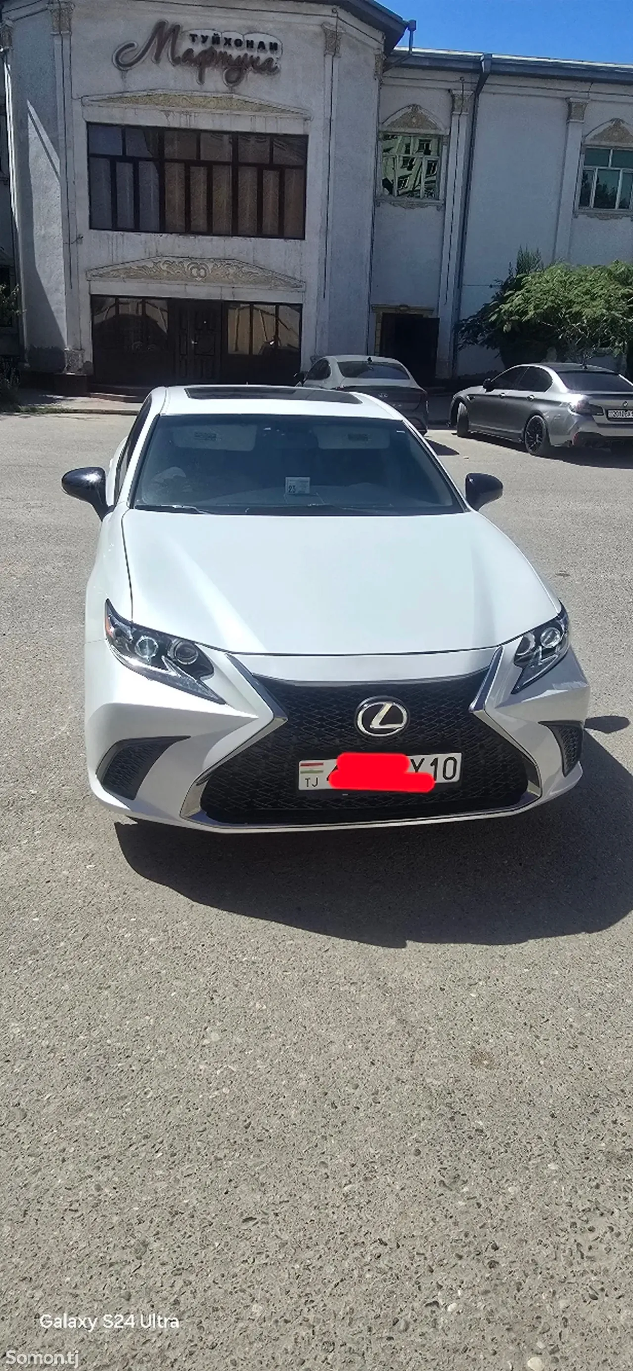 Lexus ES series 2014 · 3.5 AT