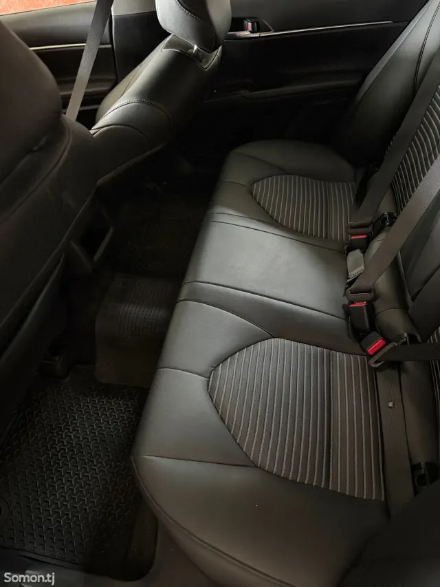 Toyota Camry 2024 · 2.5 AT