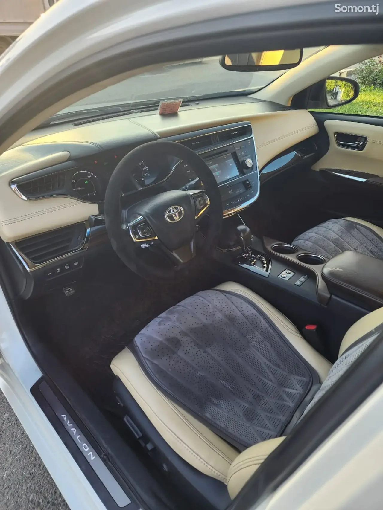 Toyota Avalon 2016 · 2.5 AT