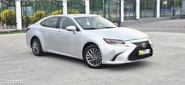 Lexus ES series 2014 · 3.0 AT