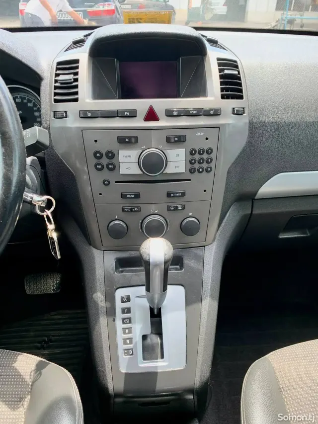Opel Zafira 2006 · 1.9 AT