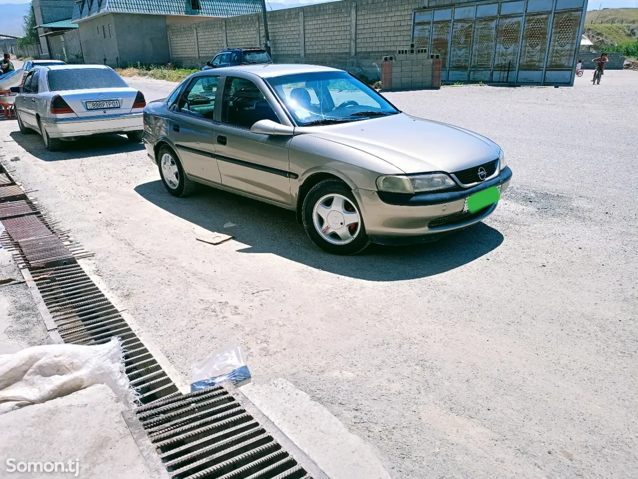 Opel Vectra B 1997 · 1.6 MT