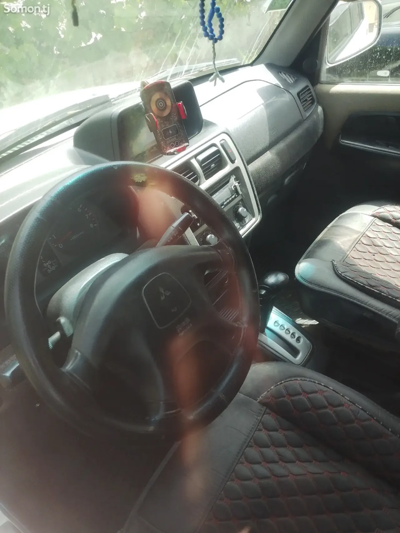 Mitsubishi Pajero 2000 · 1.8 AT