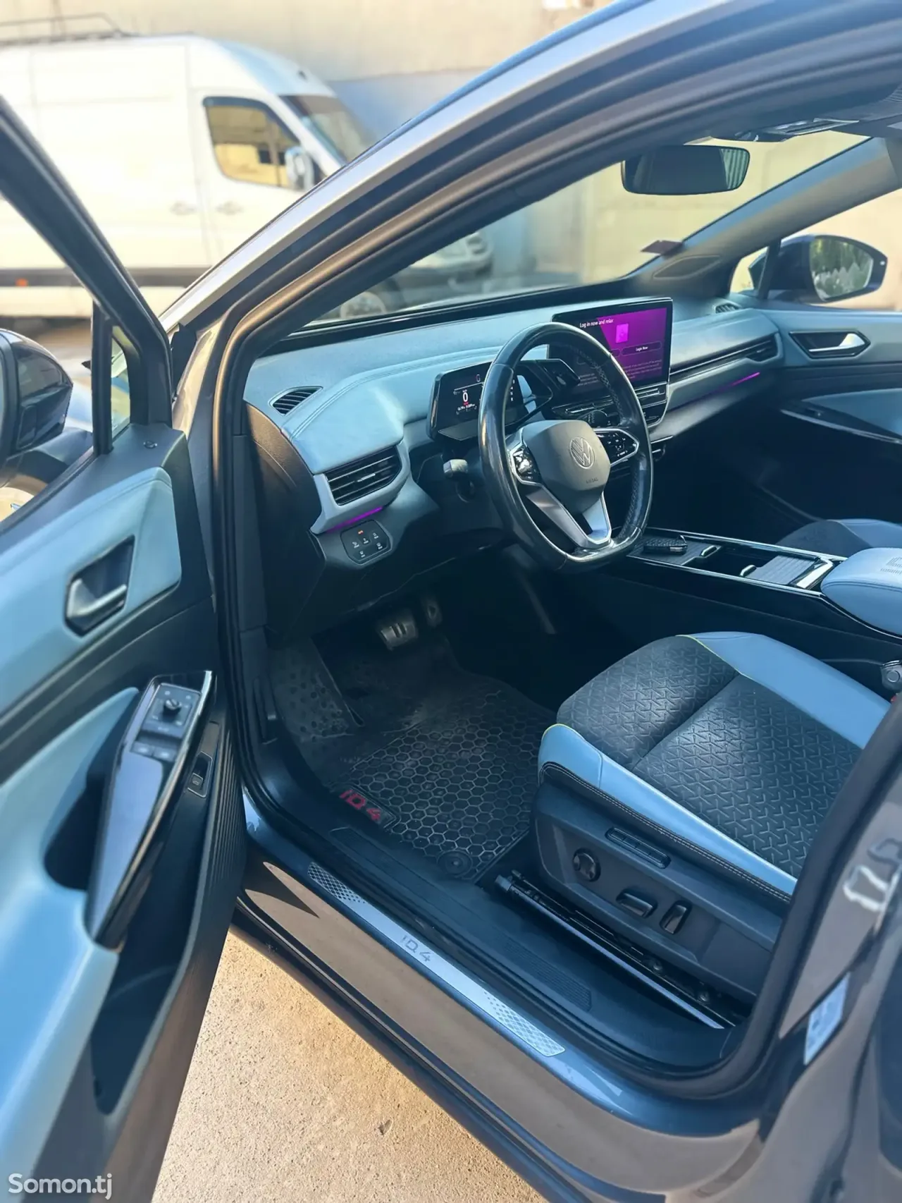 Volkswagen ID.4 2023 · AT