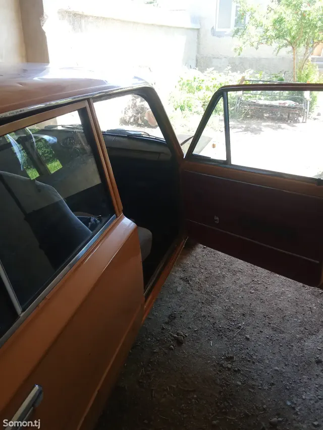 Lada (ВАЗ) 2111 1981 · 1.5 MT