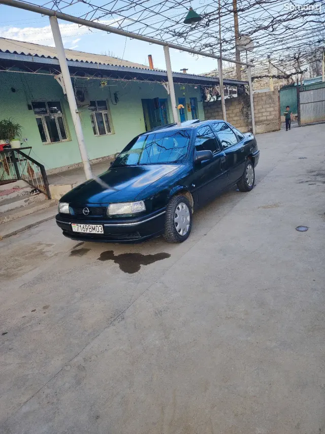 Opel Astra F 1995 · 1.6 MT