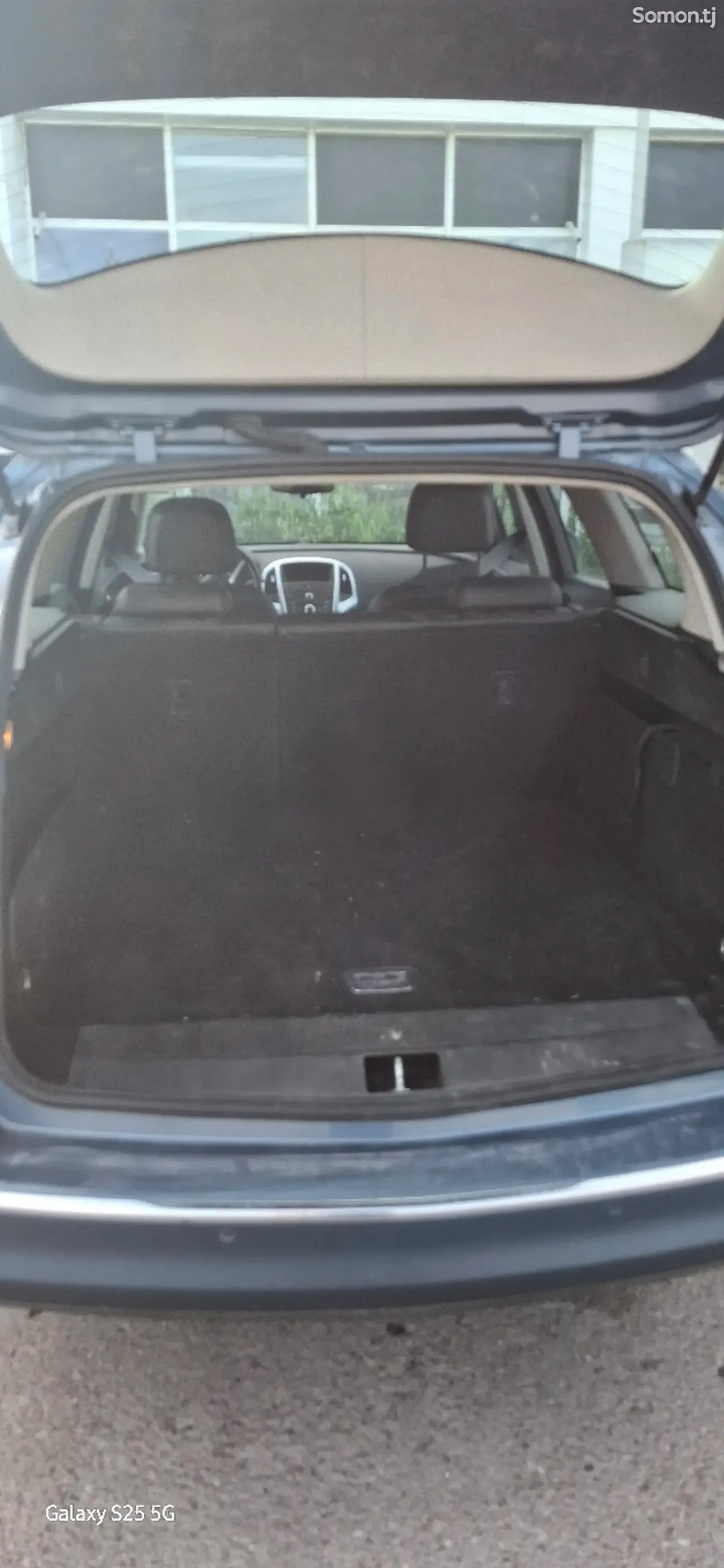 Opel Astra J 2015 · 1.4 MT