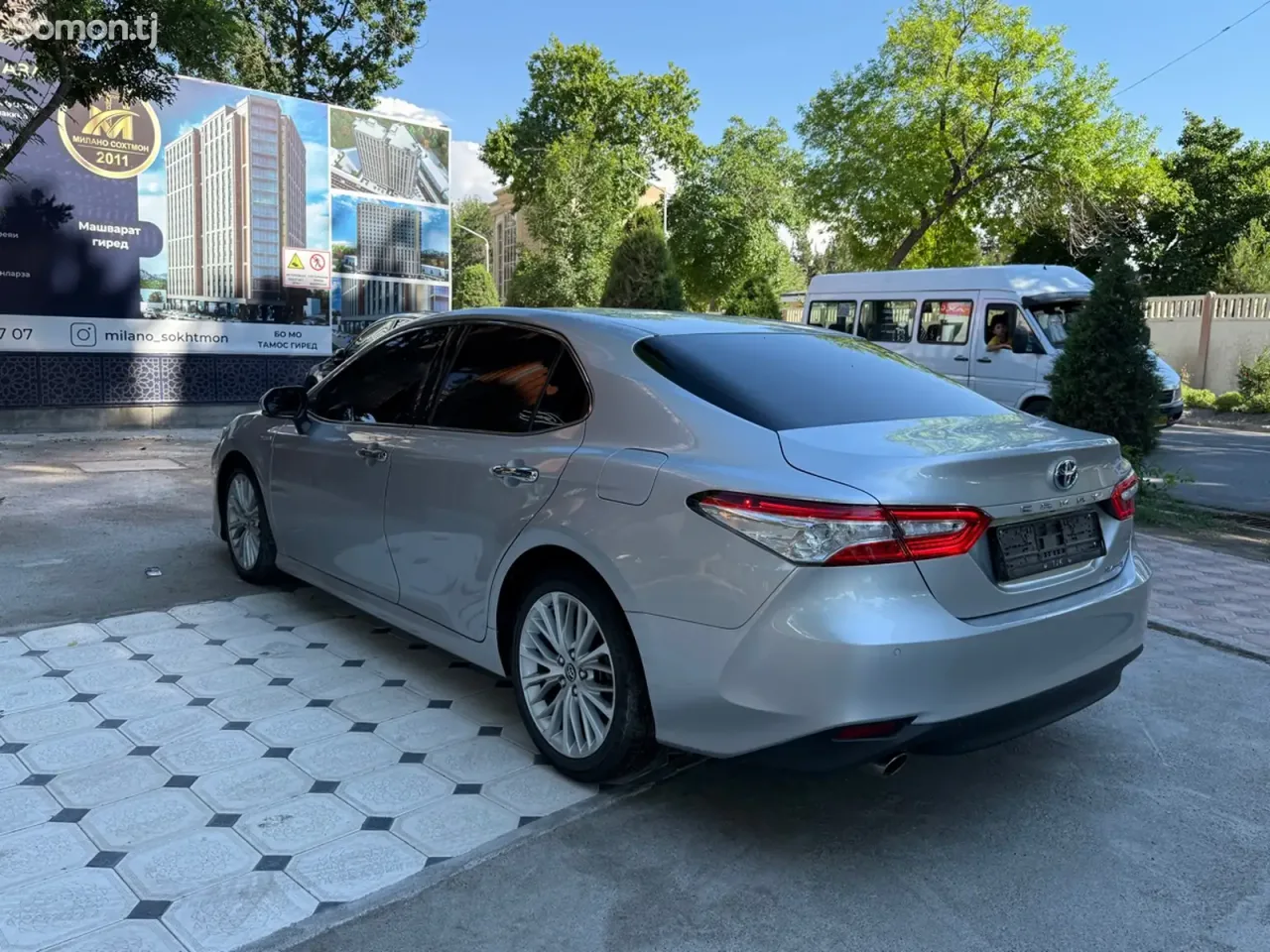 Toyota Camry 2018 · 2.5 AT