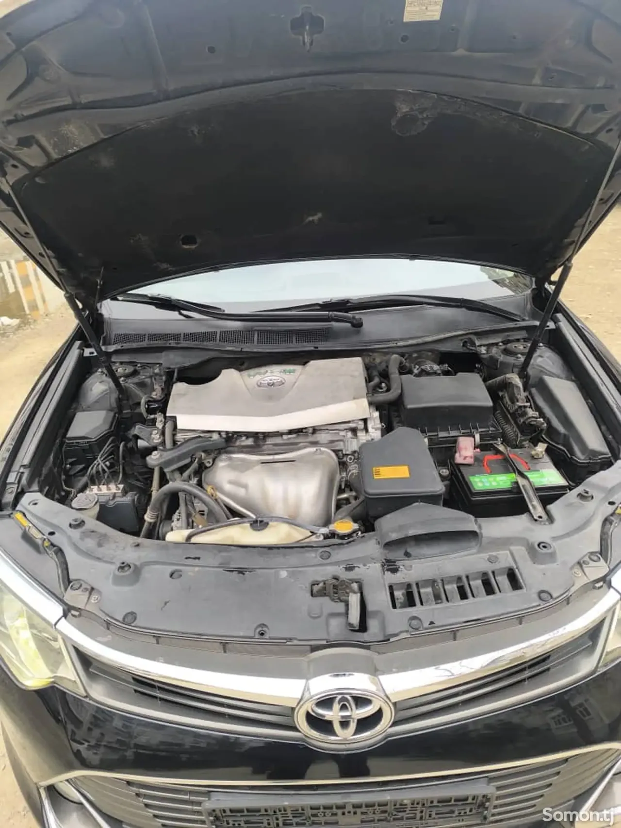 Toyota Camry 2015 · 2.0 AT