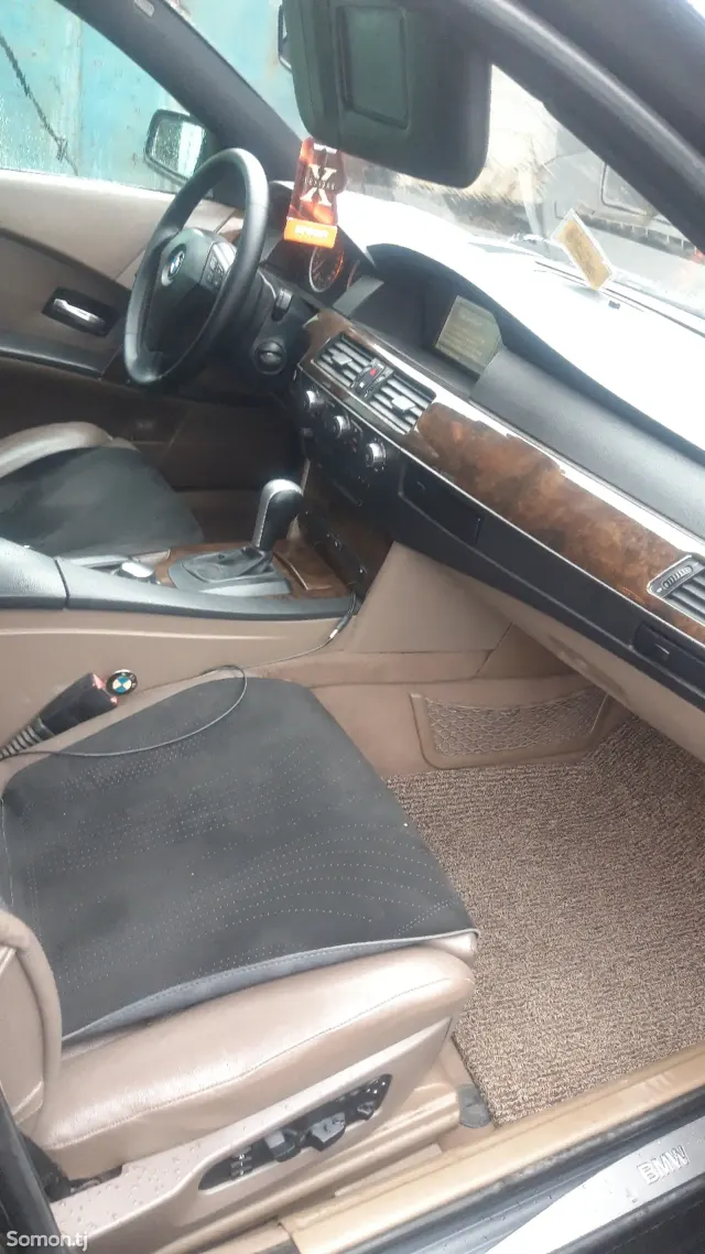 BMW 5 series 2006 · 3.0 AT