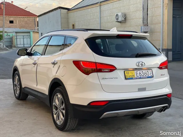 Hyundai Santa Fe 2014 · 2.2 AT