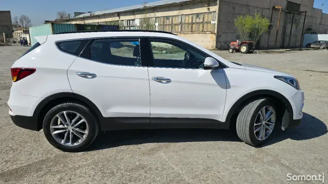 Hyundai Santa Fe 2015 · 2.0 AT