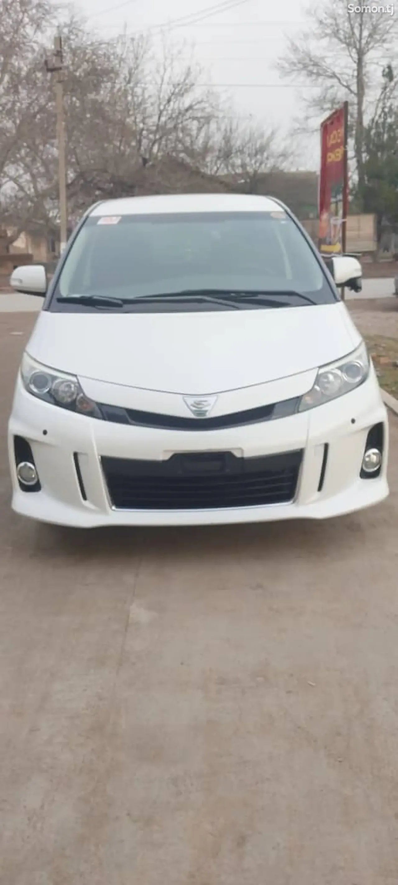 Toyota Estima 2014 · 2.4 AT