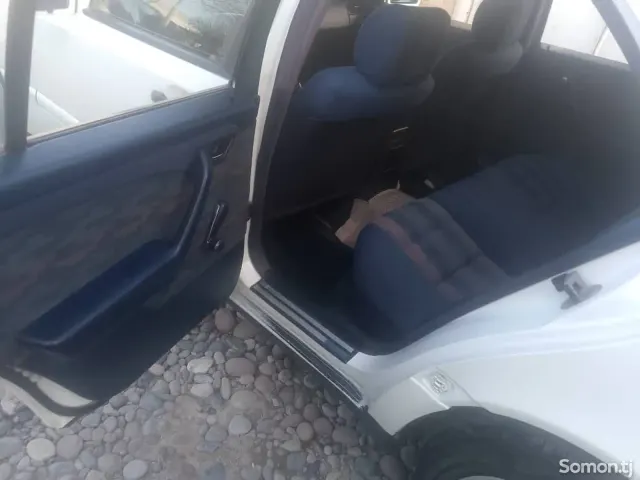 Mercedes-Benz C class 1995 · 1.9 MT