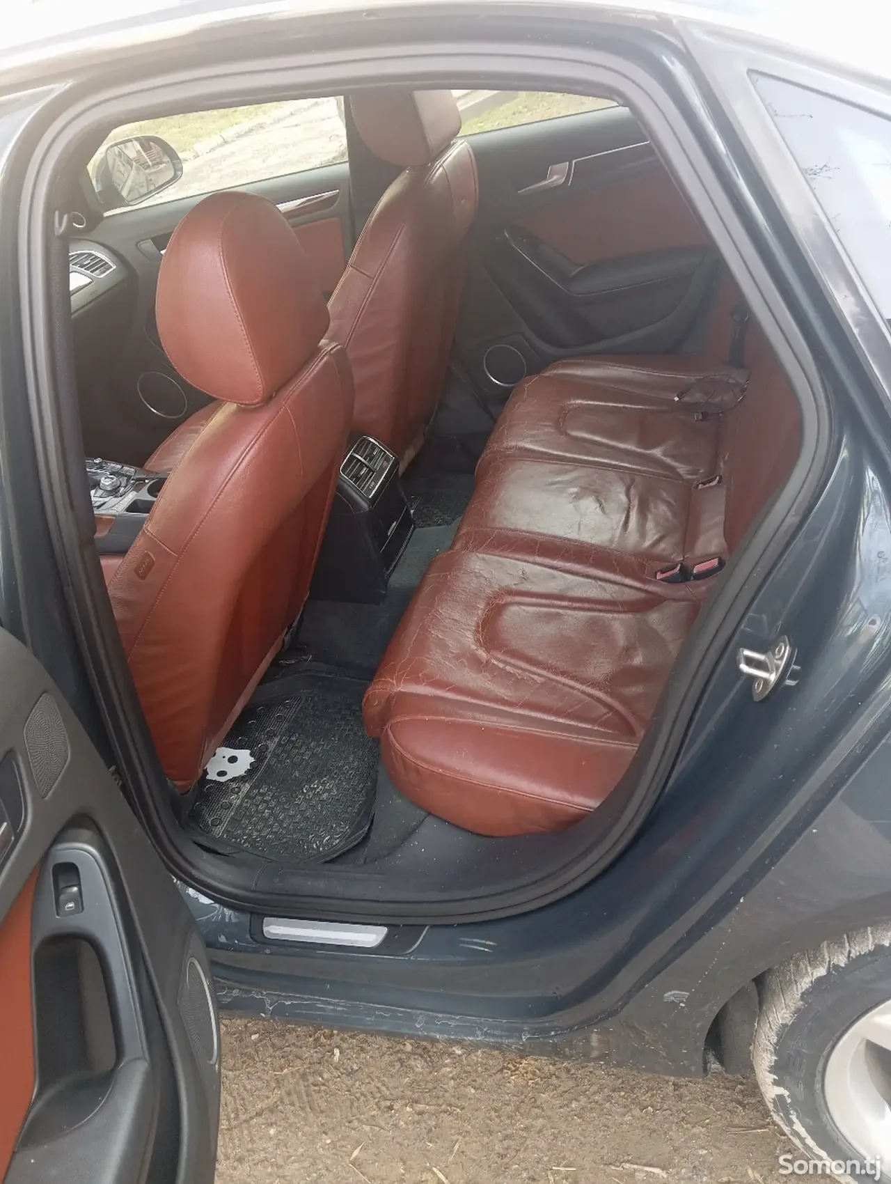 Audi A4 2008 · 3.2 AT