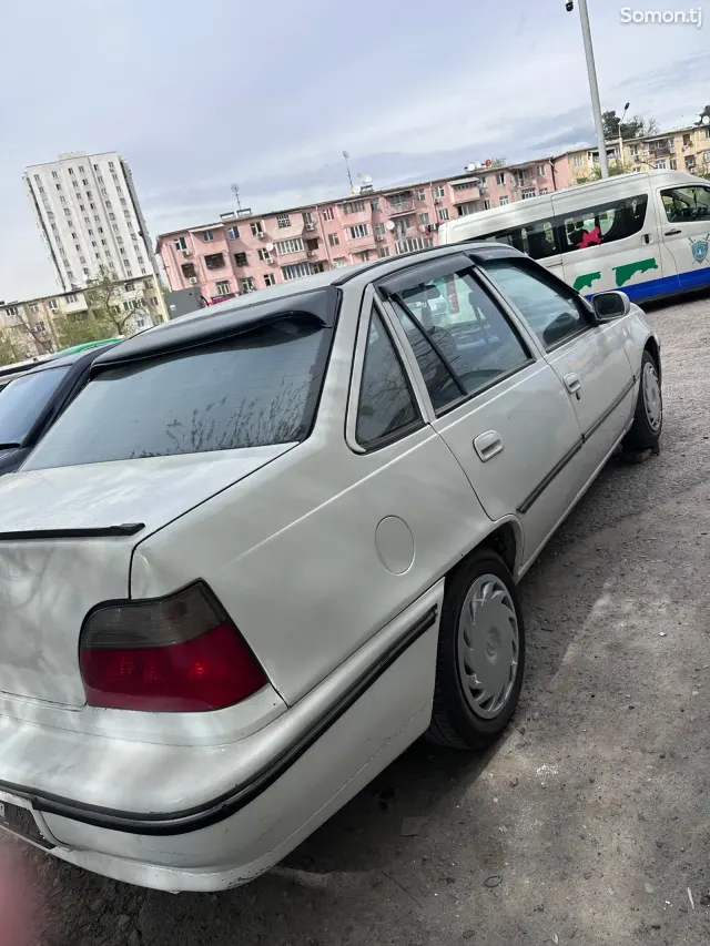 Daewoo Nexia 1996 · 1.6 MT