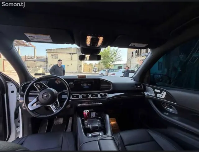 Mercedes-Benz GLS 2023 · 4.5 AT