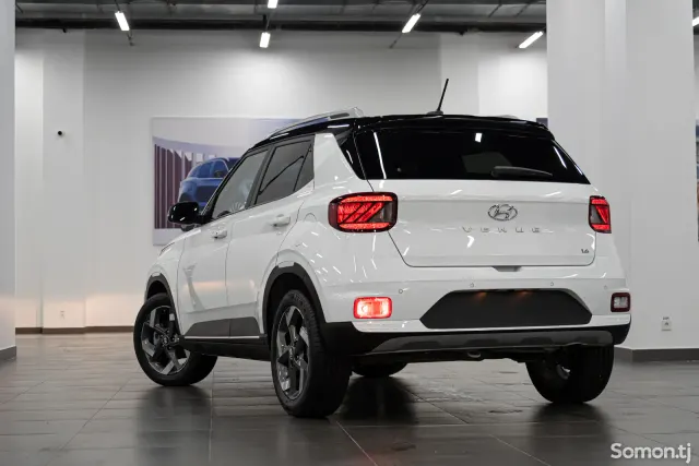 Hyundai Venue 2025 · 1.6 AT