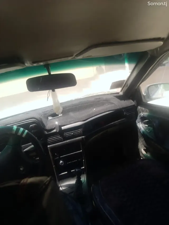 Daewoo Nexia 1994 · 1.6 MT