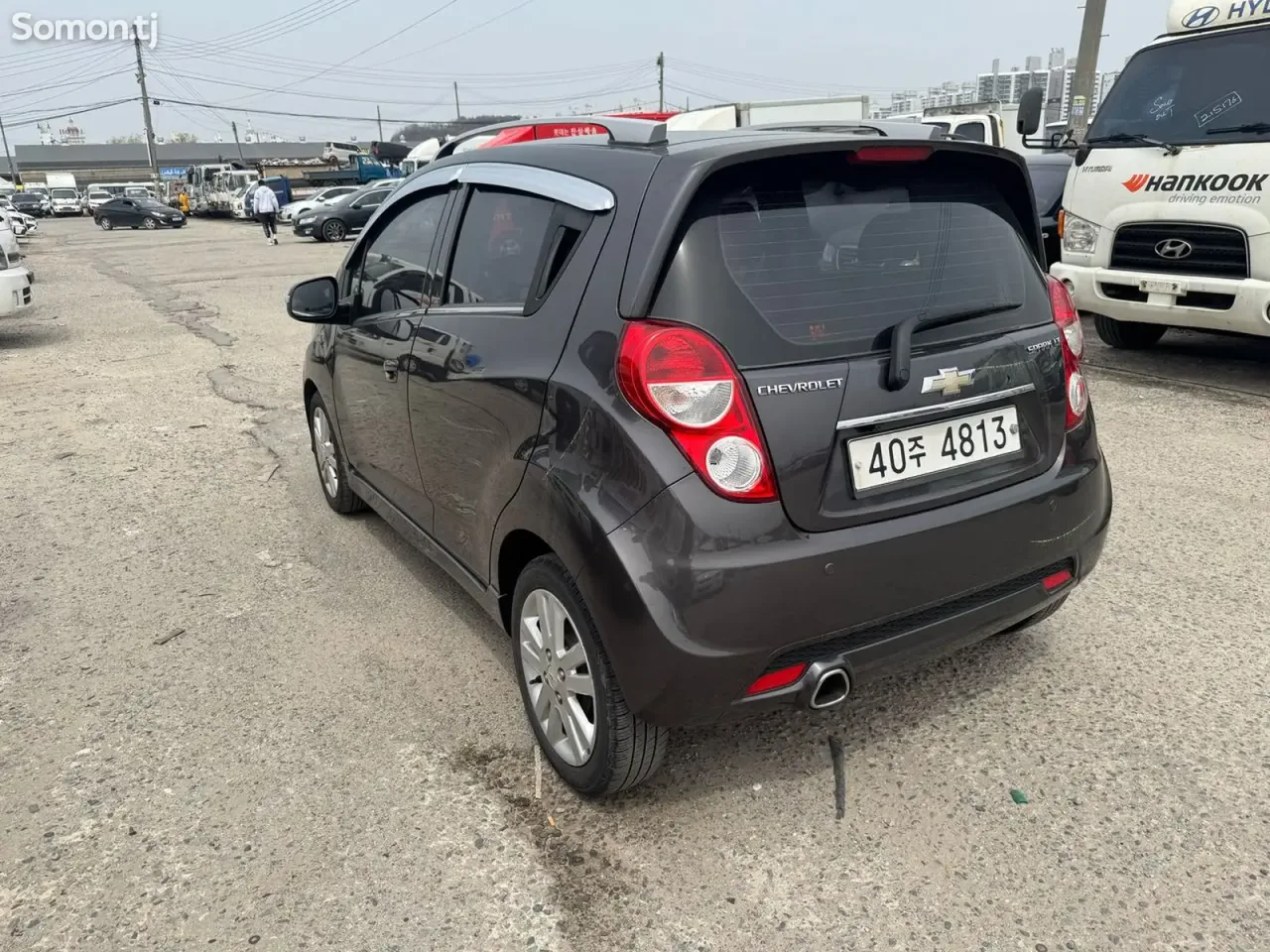 Chevrolet Spark 2014 · 1.1 AT