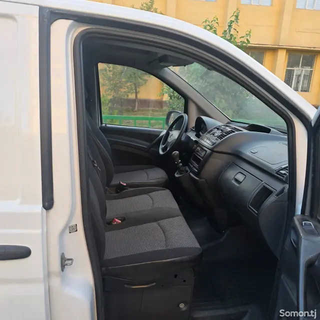 Mercedes-Benz Viano 2014 · 2.2 MT