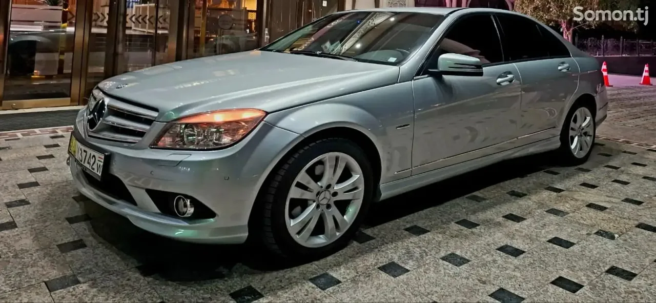Mercedes-Benz C class 2010 · 2.0 AT