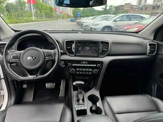 Kia Sportage 2016 · 1.6 AT