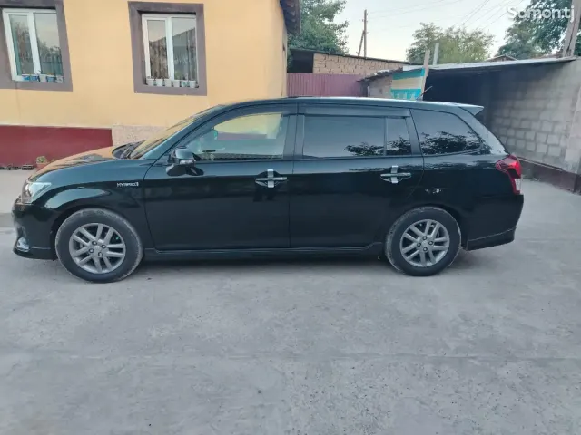 Toyota Fielder 2014 · 1.5 AT