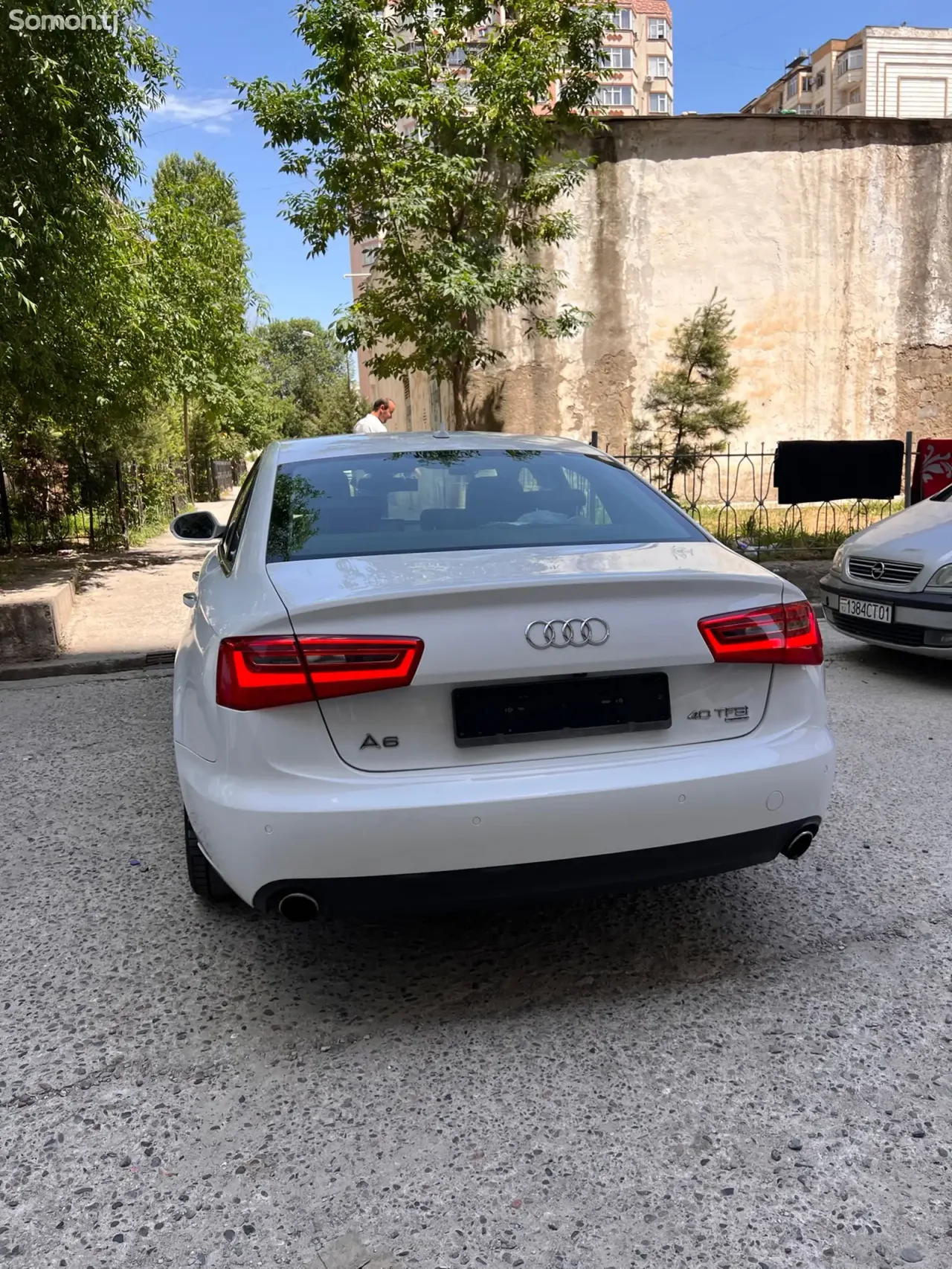 Audi A6 2015 · 2.0 AT