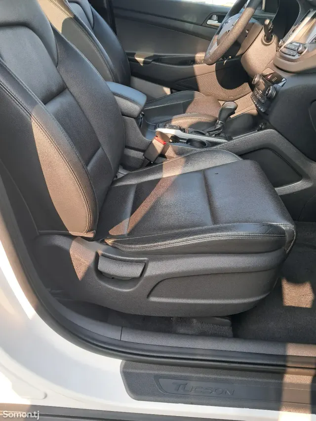 Hyundai Tucson 2017 · 2.0 AT