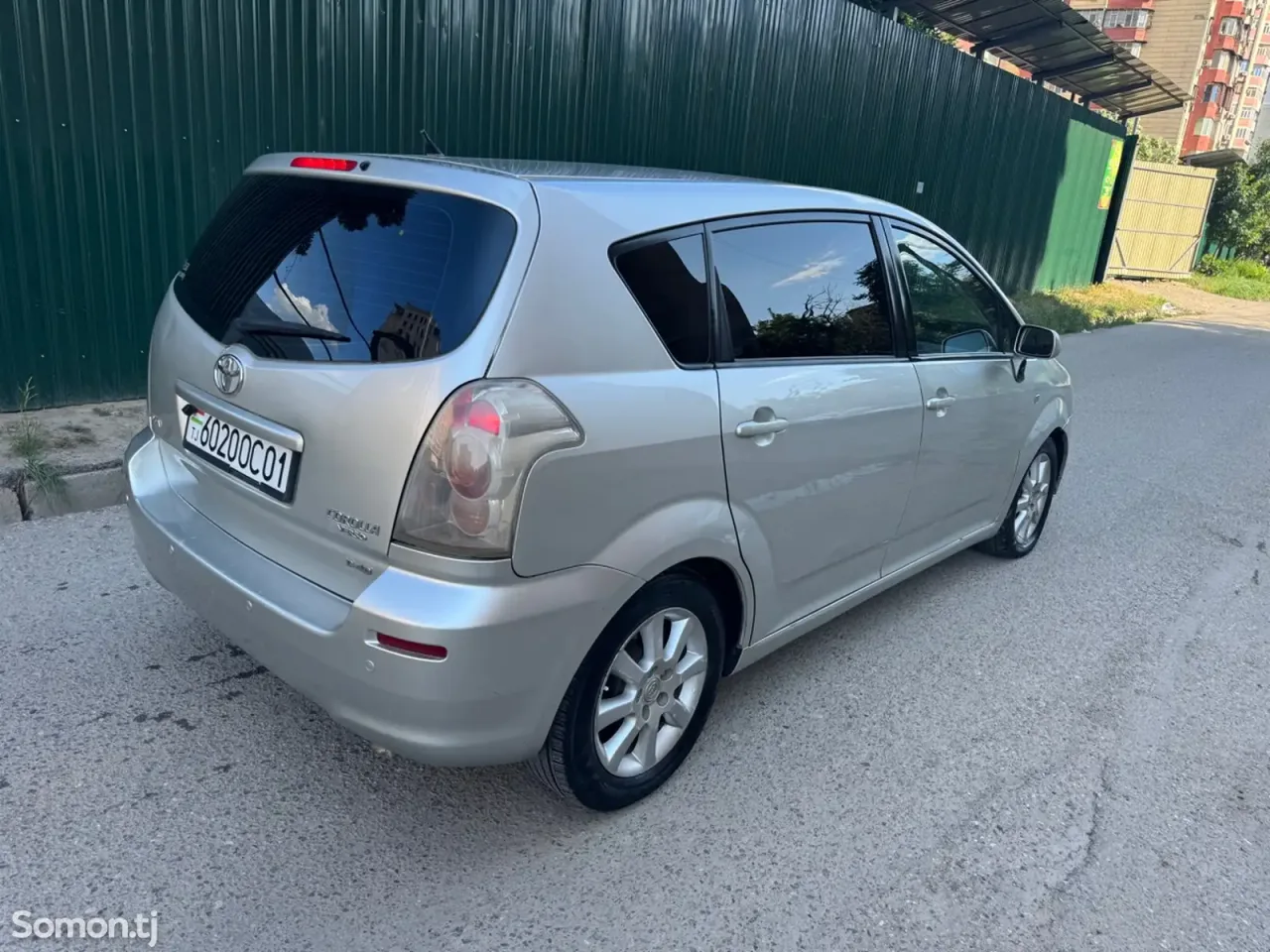 Toyota Verso 2006 · 2.2 MT