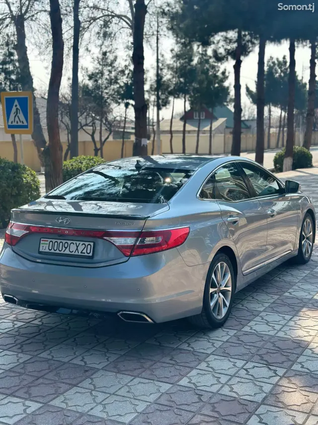 Hyundai Grandeur 2016 · 3.0 AT