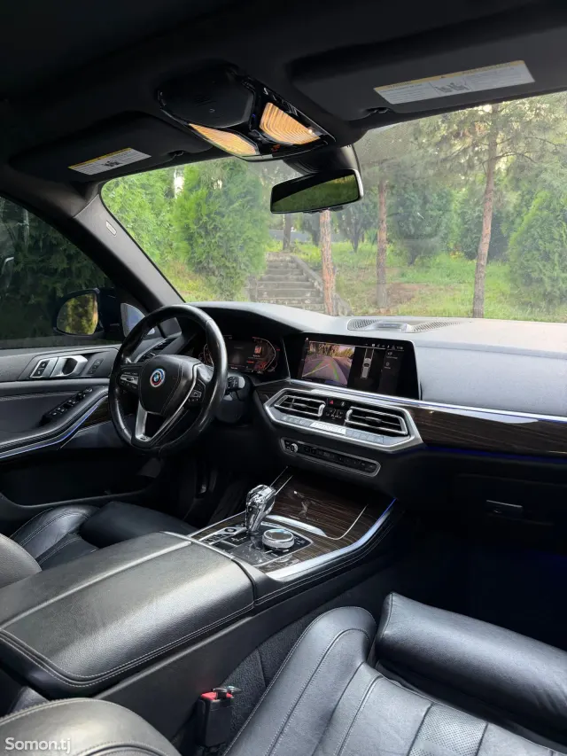 BMW X5 2019 · 4.0 AT