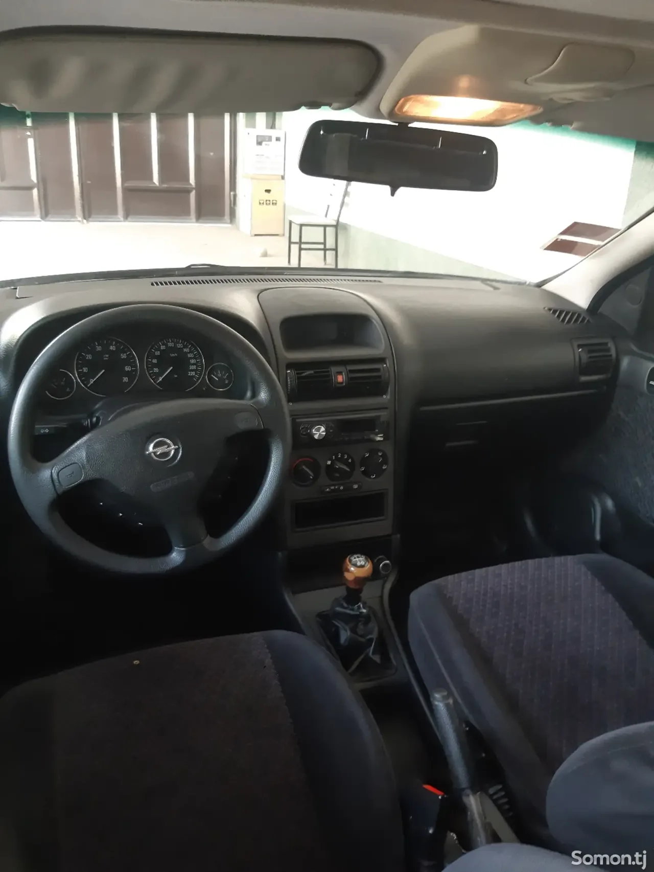 Opel Astra G 1999 · 1.6 MT